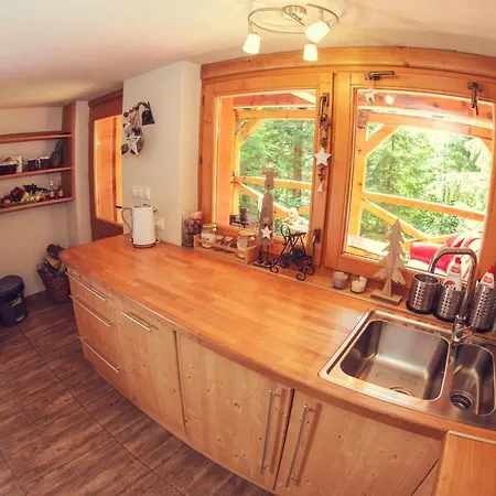 Ski Lake Cottage Krpacovo 木屋