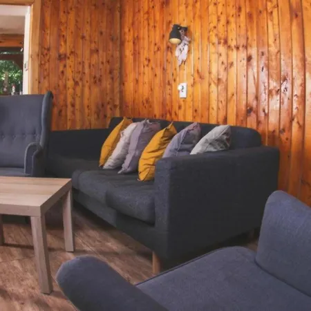 Dağ evi Ski Lake Cottage Krpacovo *